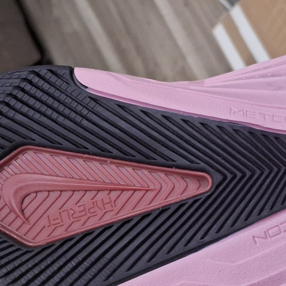 Nike Women's Pink and White Athletic Shoes/Metcon 8 FLYEASE🎉🎉🎉🎉 - Picture 5 of 7